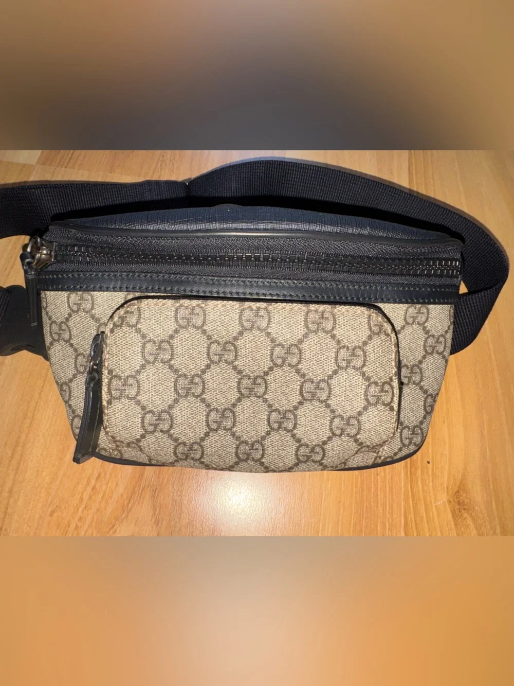 Gucci GG Supreme Monogram Belt Bag Beige & Black
